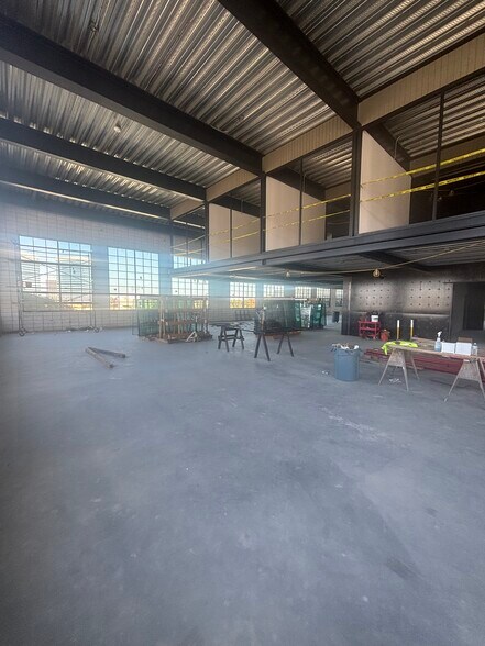 More Photos Of 1320-1330 E Franklin Ave, El Segundo Service For Lease