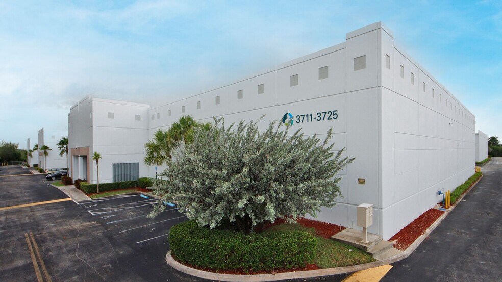 More Photos Of 3801-3899 SW 30th Ave, Fort Lauderdale Unknown For Lease