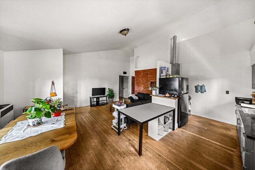 More Photos Of 6880 Pasado Rd, Isla Vista Apartments For Sale