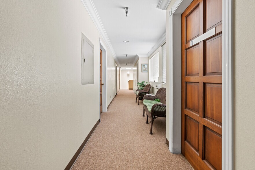 More Photos Of 216 W Perkins St, Ukiah Office For Sale