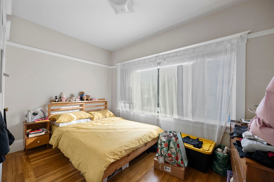 More Photos Of 4045 Manila Ave, Oakland Apartments For Sale