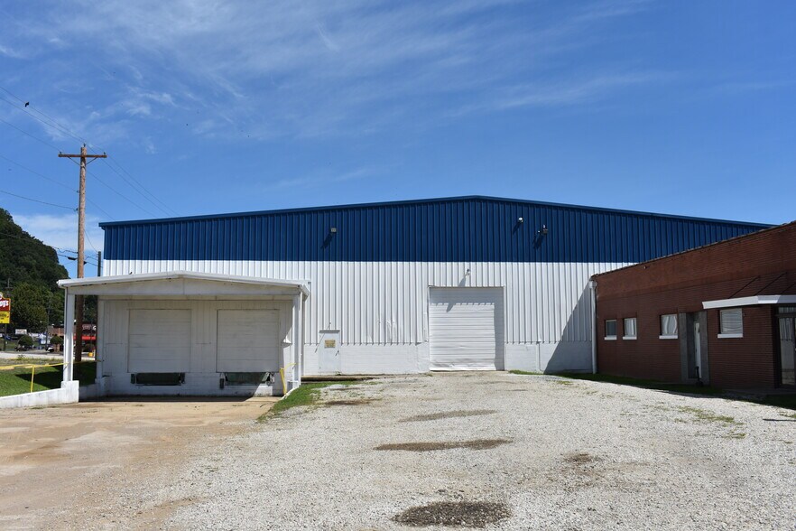 More Photos Of 2420 Gallia St, Portsmouth Warehouse For Lease
