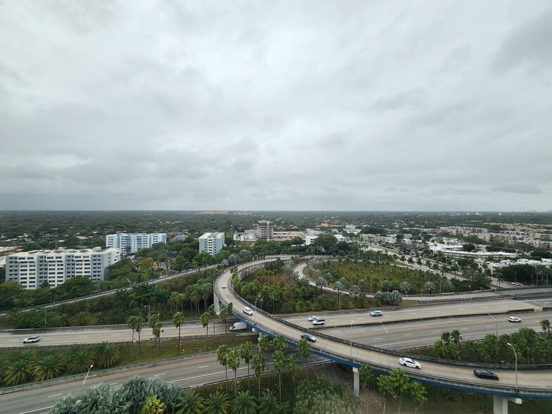 More Photos Of 8950 SW 74th Ct, Miami Medical For Lease