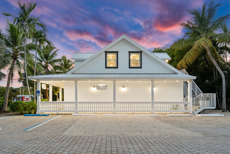 More Photos Of 102920 Overseas Hwy, Key Largo Office Residential For Sale