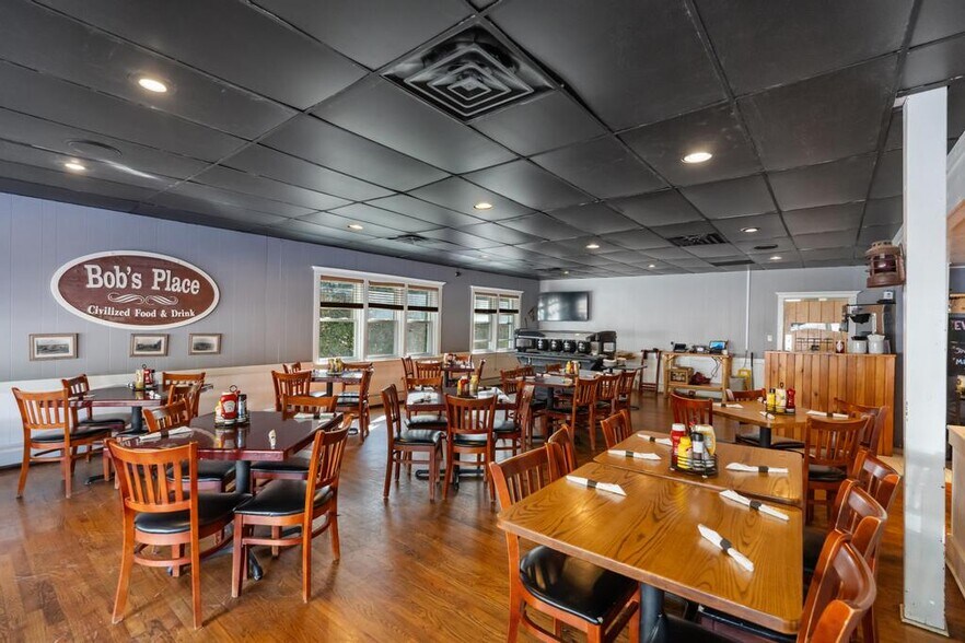 More Photos Of 7515 S US Highway 31, Alanson Restaurant For Sale