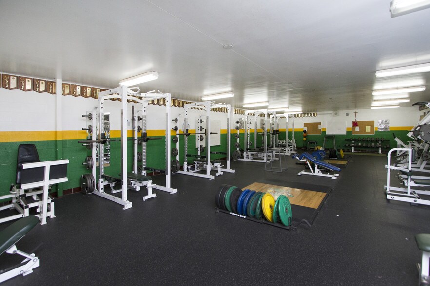 More Photos Of 9001 James A Reed Rd, Kansas City Schools For Sale