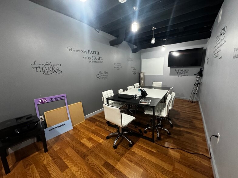 More Photos Of 1609 14th St, Plano Religious Facility For Sale