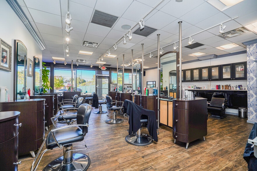 More Photos Of 1605 Forest Ave, Staten Island Storefront Retail Office For Sale