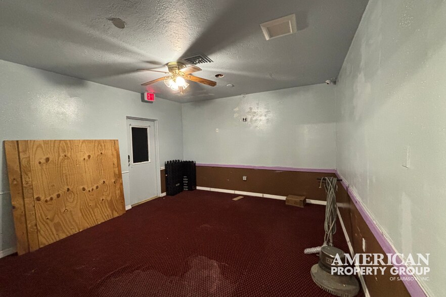 More Photos Of 3285 Placida Rd, Englewood Storefront Retail Office For Sale