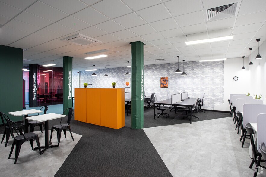 More Photos Of Washington St, Glasgow Office For Lease