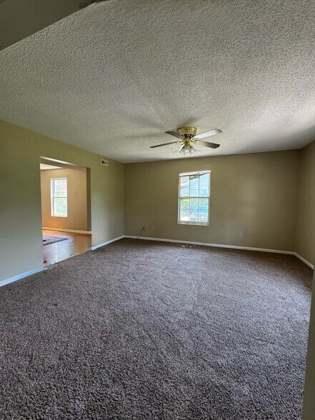 More Photos Of 751 Hunt St, Ashland Apartments For Sale