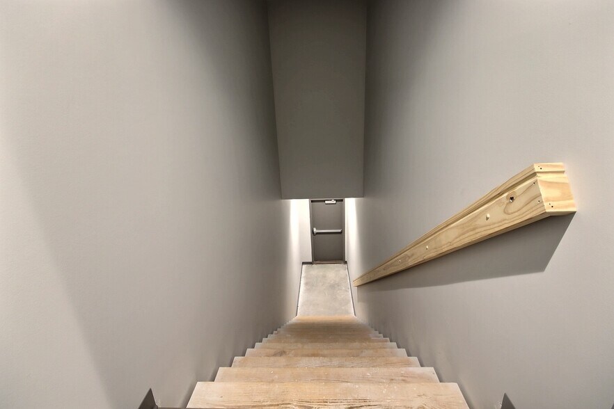 More Photos Of 2379 N Main St, Bluffton Loft Creative Space For Sale