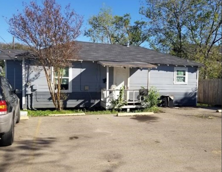 More Photos Of 2106 West St, Houston Apartments For Sale