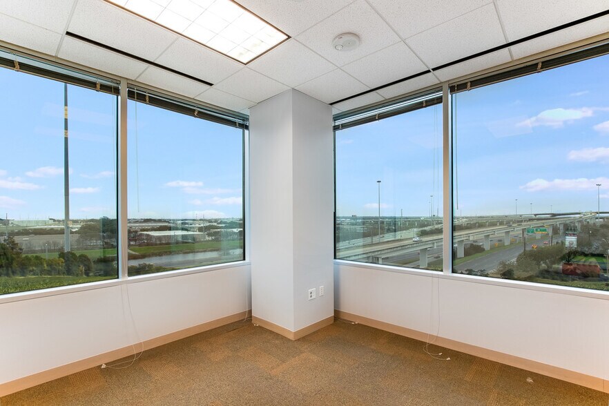 More Photos Of 9600 N Mopac Expy, Austin Coworking Space