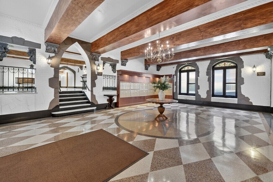 More Photos Of 10 Nosband Ave, White Plains Apartments For Sale