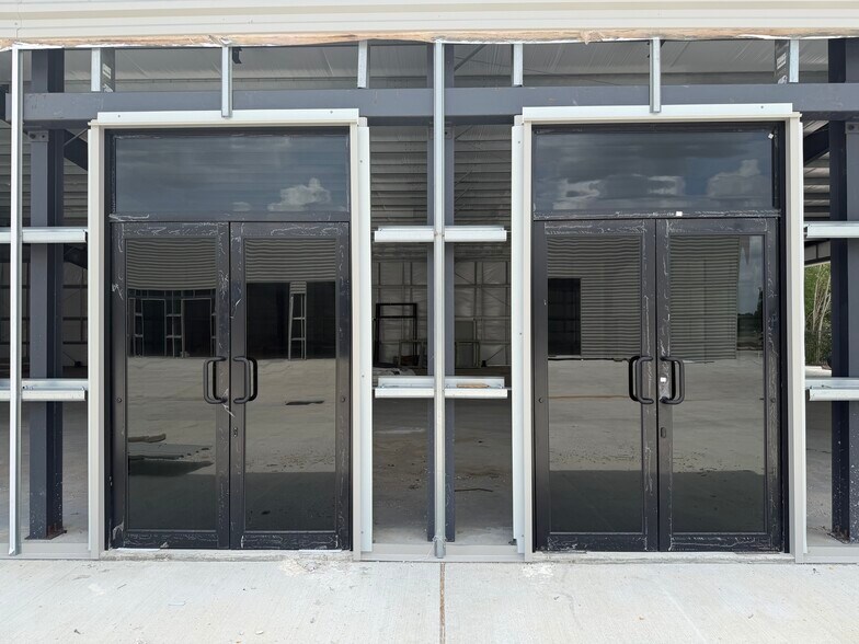 More Photos Of 14919 Westpark Dr, Houston Unknown For Lease
