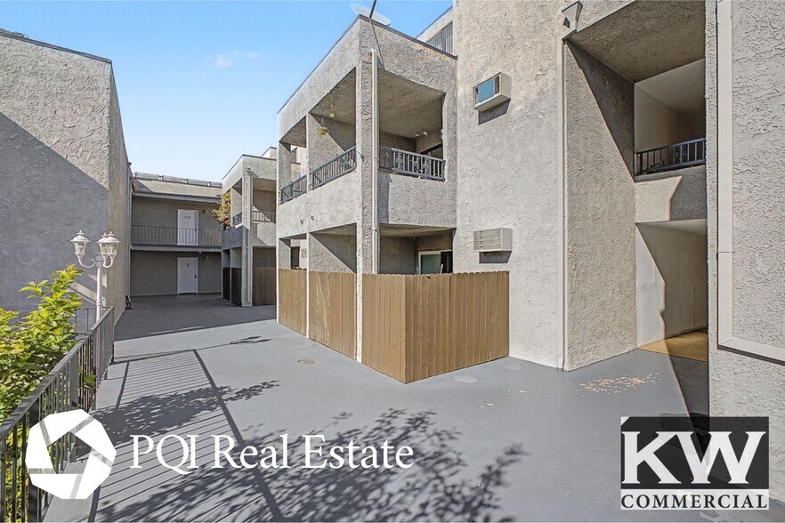 More Photos Of 9848 Tabor St, Los Angeles Apartments For Sale