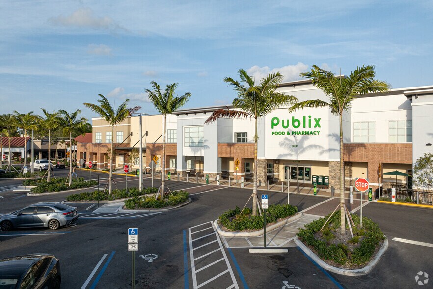 Primary Photo Of 13880 Wellington Trce, Wellington Storefront For Lease