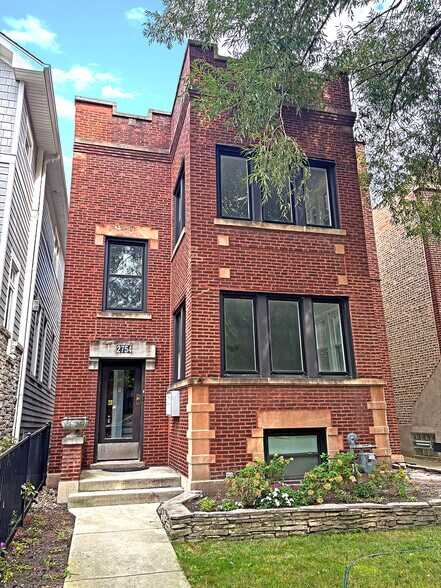 More Photos Of 2754 W Giddings St, Chicago Apartments For Sale