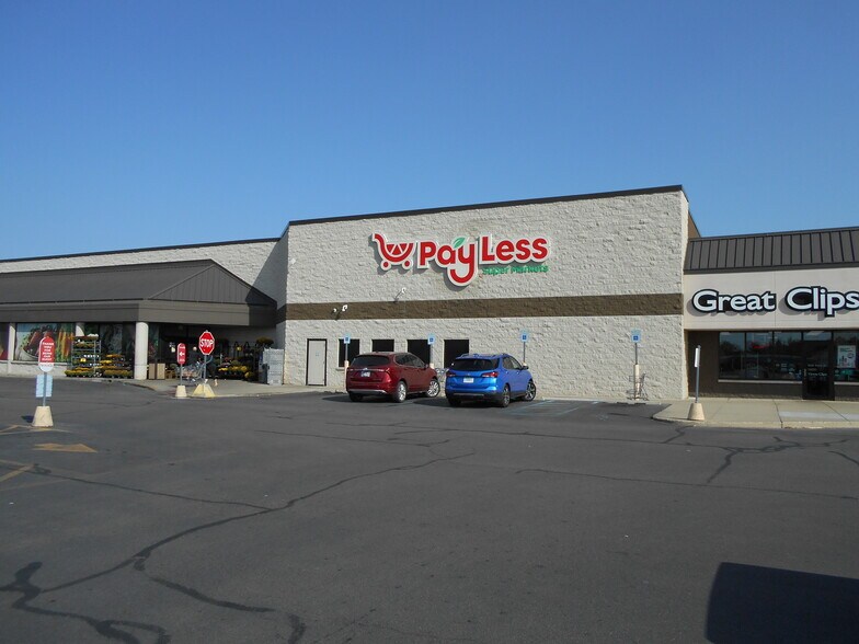More Photos Of 1500 W McGalliard Rd, Muncie General Retail For Lease