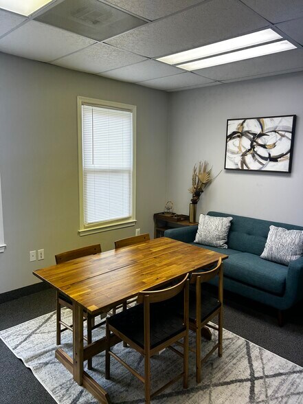 More Photos Of 18500-18540 Office Park Dr, Gaithersburg Medical For Sale