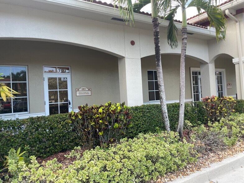 More Photos Of 5501 N University Dr, Coral Springs Office For Sale