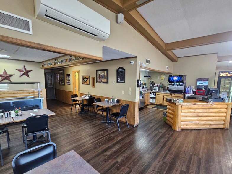More Photos Of 1401 Laurel Ave, Whitewood Restaurant For Sale