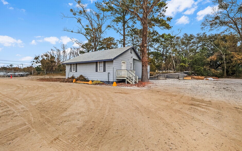 More Photos Of 123 Beasley Rd, Savannah Industrial For Sale