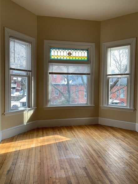 More Photos Of 75 Sherman St, Portland Apartments For Sale