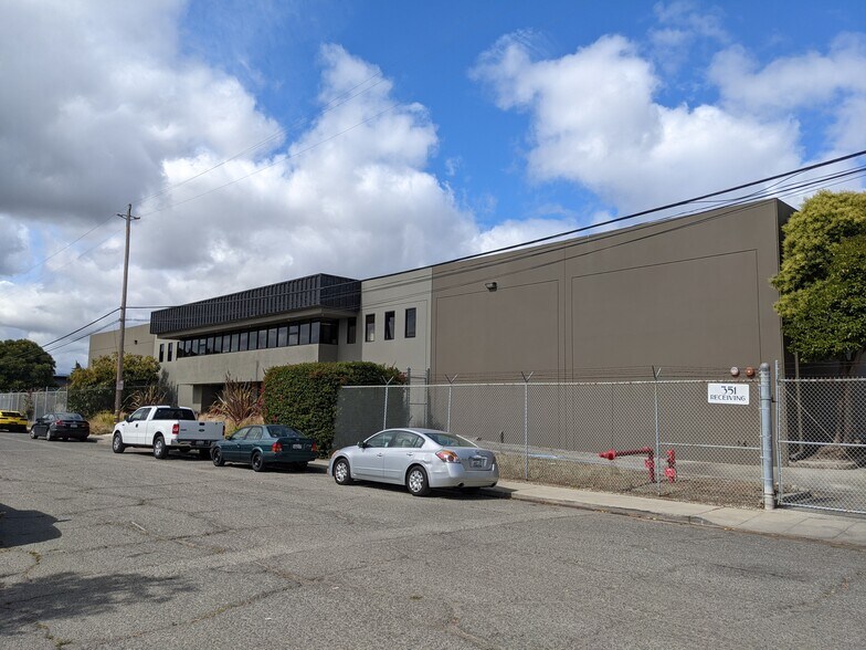 More Photos Of 351 Demeter St, East Palo Alto Warehouse For Lease