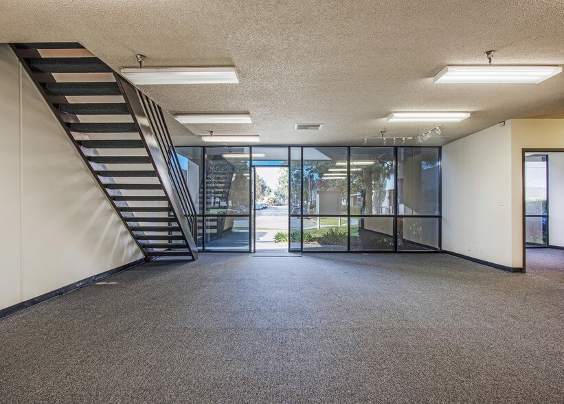 More Photos Of 2520 Mira Mar Ave, Long Beach Warehouse For Lease