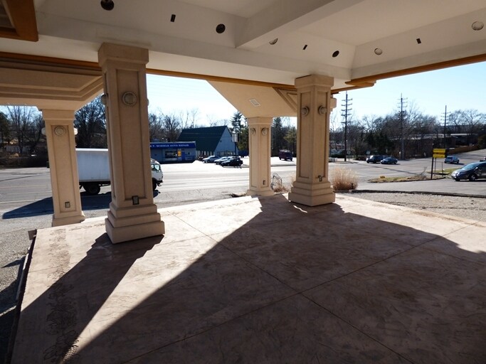 More Photos Of 8627 Watson Rd, Saint Louis Freestanding For Sale