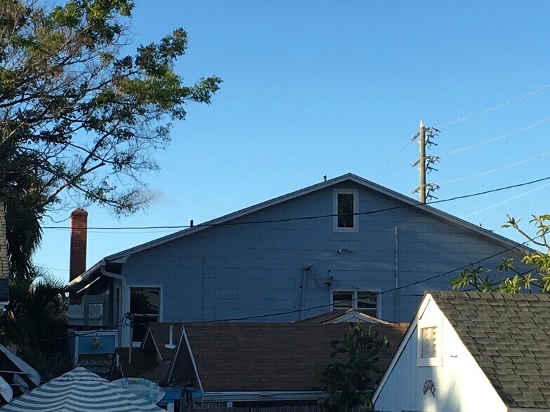 More Photos Of 644 Mandalay Ave, Clearwater Beach Specialty For Sale