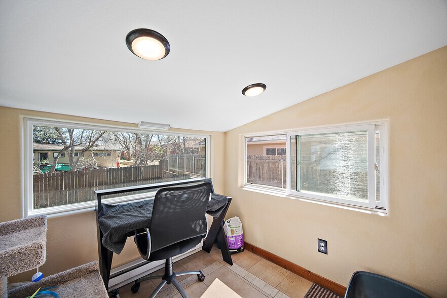 More Photos Of 1929 Woodburn St, Colorado Springs Multifamily For Sale