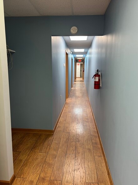 More Photos Of 148 W Pike St, Canonsburg Storefront Retail Office For Lease
