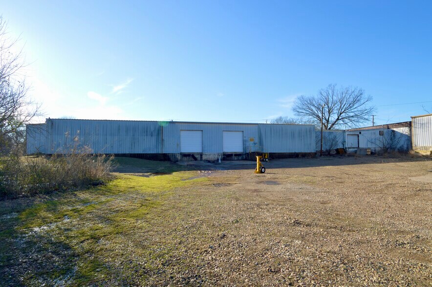More Photos Of 1300 S Bolton St, Jacksonville Warehouse For Sale