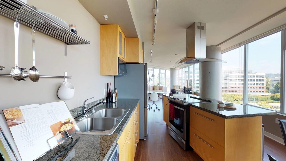 More Photos Of 989 112th Ave NE, Bellevue Apartments For Lease