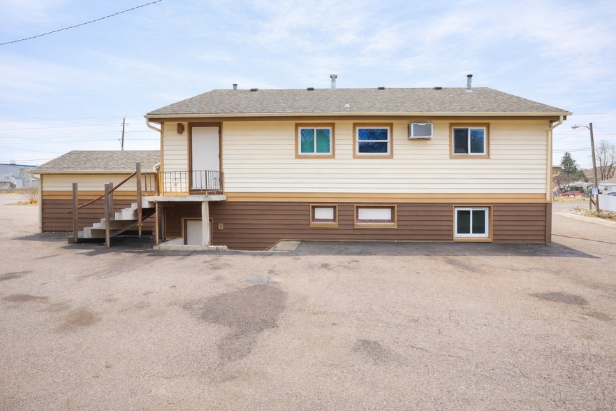 More Photos Of 705 Ulysses St, Golden Specialty For Sale