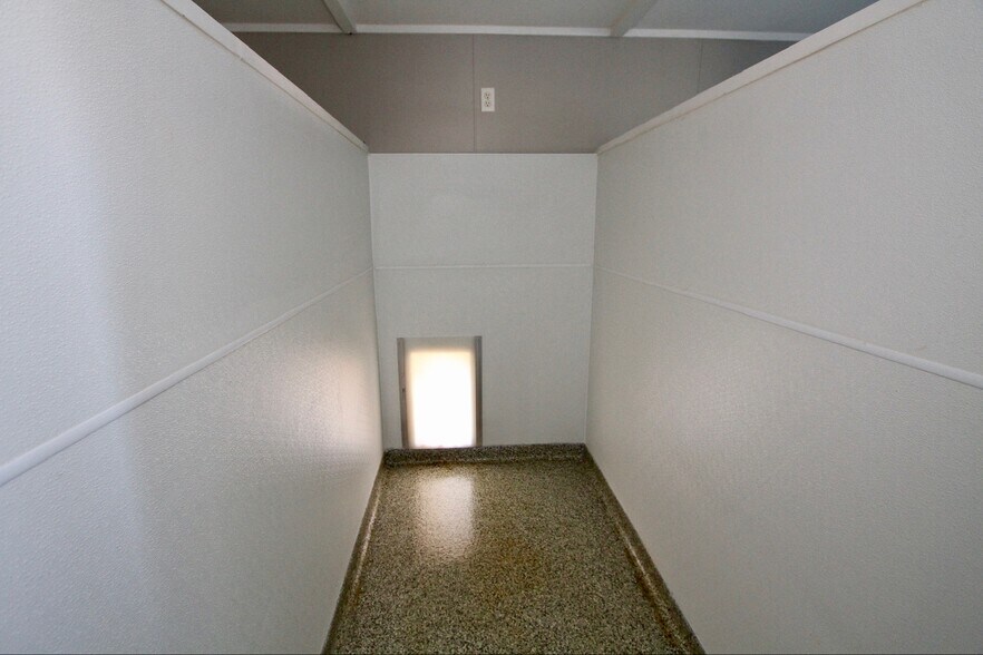 More Photos Of 11518 Bogs Rd, Tomball Shelter For Sale