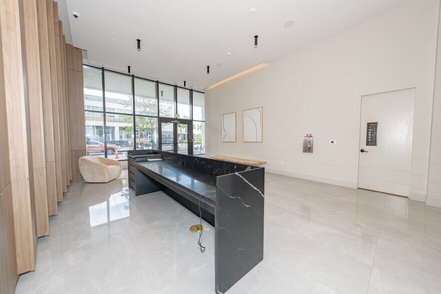 More Photos Of 800 N Federal Hwy, Hallandale Beach Office For Sale