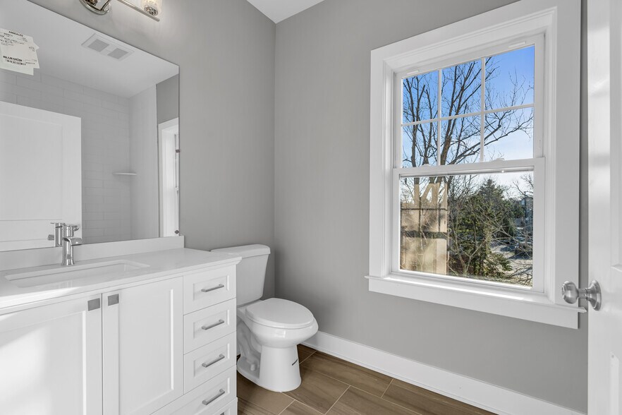 More Photos Of 33 Union Ave, Manasquan Apartments For Sale