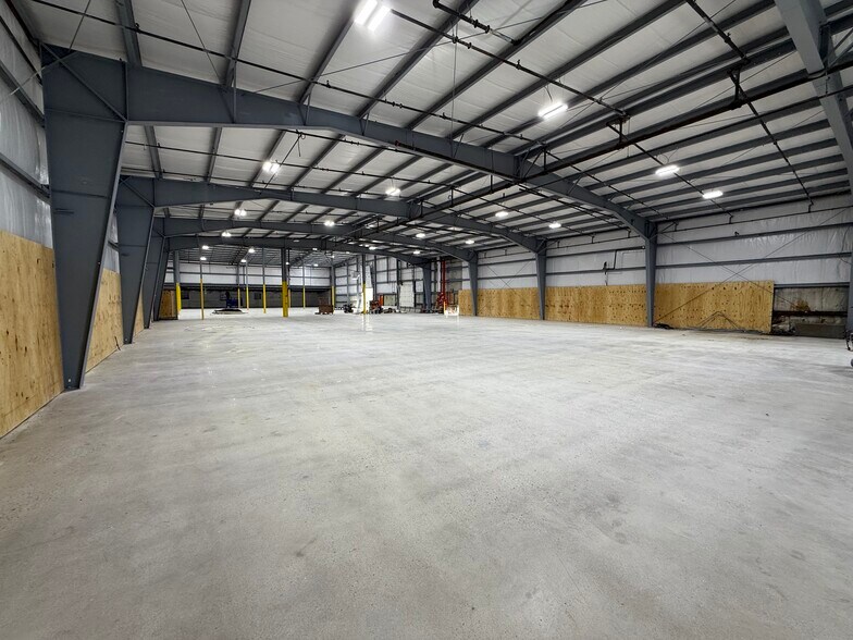 More Photos Of 360 Harmon Ave, Lebanon Warehouse For Lease