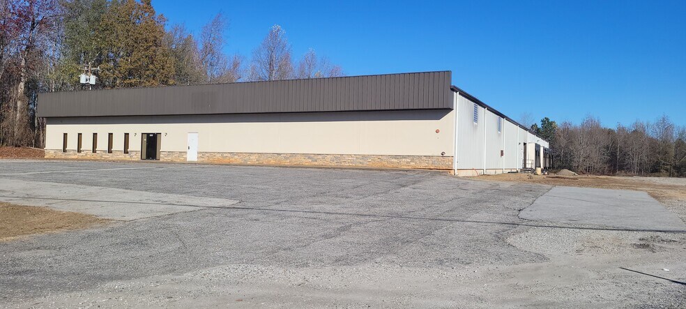 Primary Photo Of 1054 Canaan Rd, Roebuck Warehouse For Lease