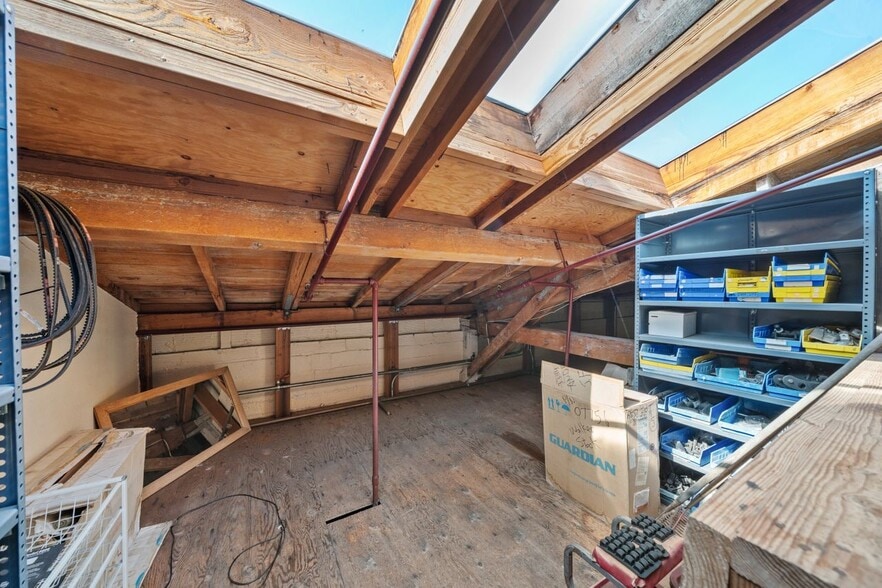 More Photos Of 2911 Shattuck Ave, Berkeley Storefront For Sale