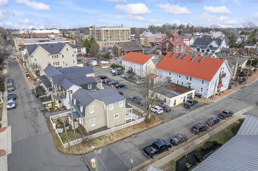 More Photos Of 208-212 Church SE st, Leesburg Apartments For Sale
