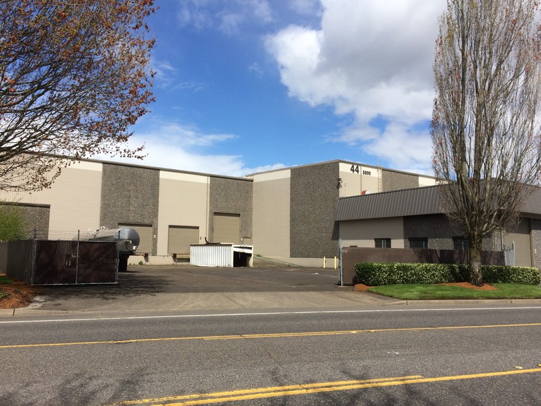 More Photos Of 2119 SE Columbia Way, Vancouver Unknown For Lease