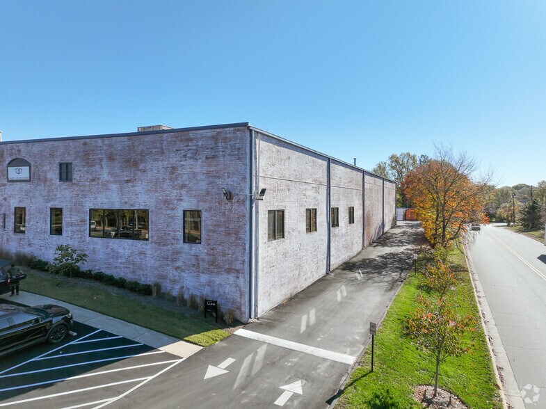 More Photos Of 4101 Revolution Park Dr, Charlotte Unknown For Lease