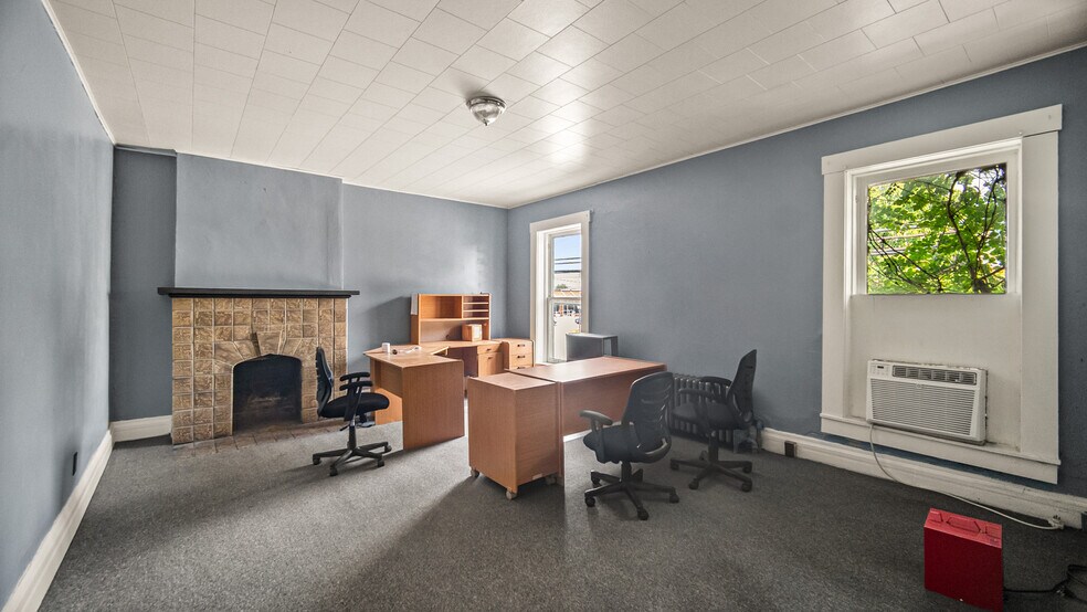More Photos Of 111 W Main St, West Union Flex For Sale