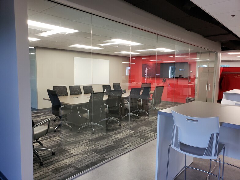 More Photos Of 6811 Shawnee Mission Pky, Overland Park Unknown For Sale