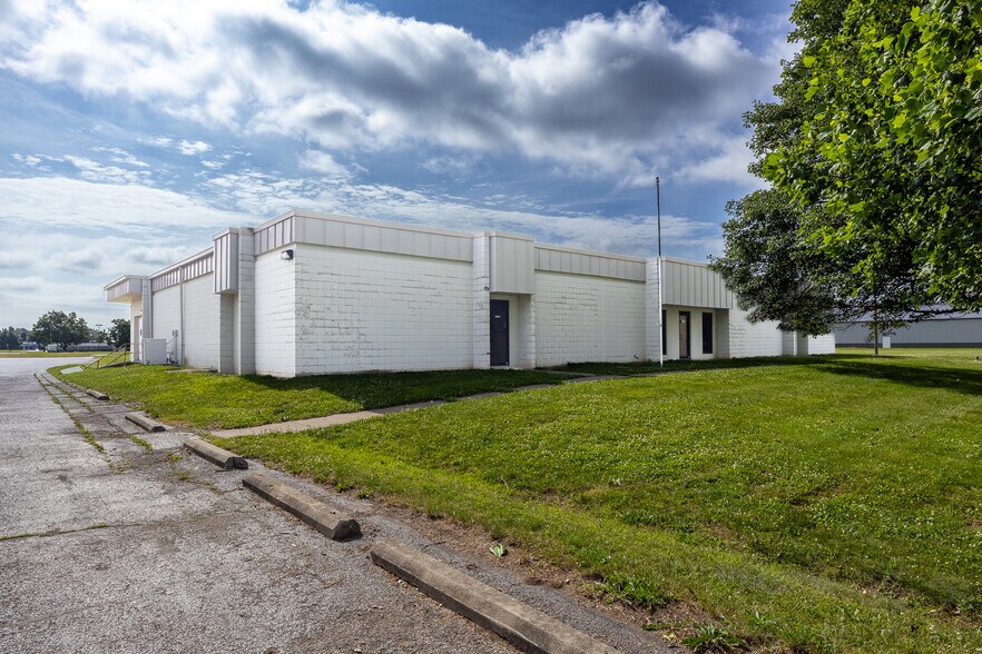 More Photos Of 4585 Kelly St, Columbus Industrial For Lease